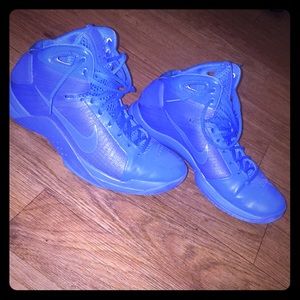 Mens size 9.5 Nike hyperdunks